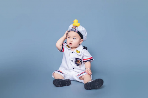 拉萨宝宝老摇头怎么回事 拉萨宝宝老摇头怎么回事